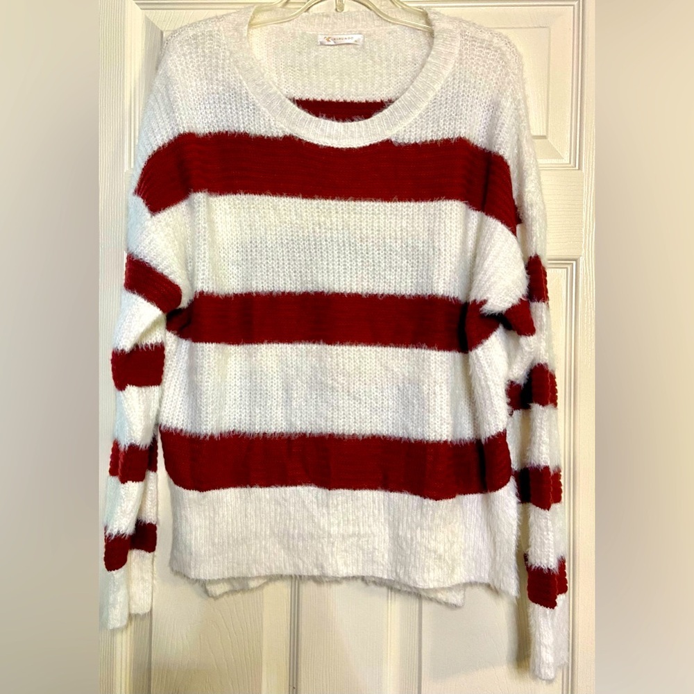 kirundo fuzzy sweater white and Maroon stripes Womens Size Medium EUC